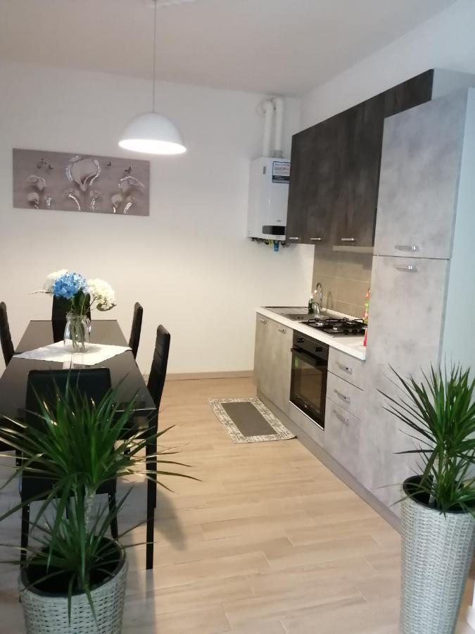Due Magnolie Hotell Monzambano Exteriör bild